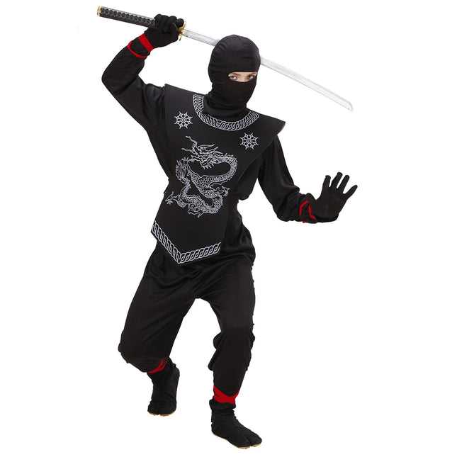 Czarny chłopiec w stroju ninja
