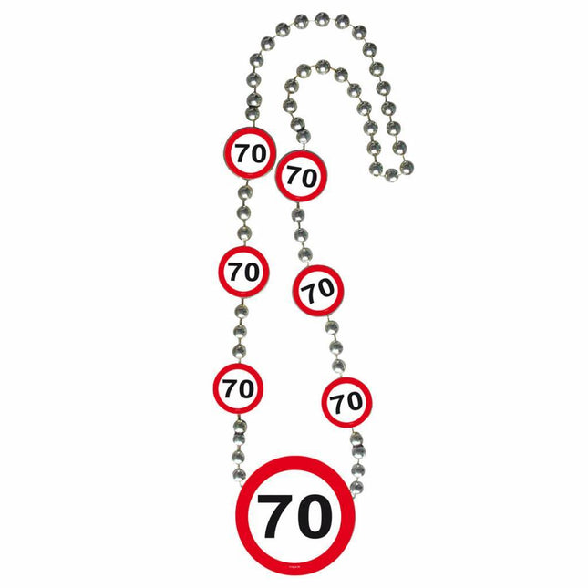 Znak drogowy Chain 70 Years