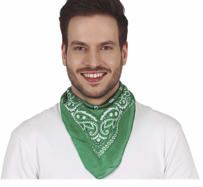 Zielony szalik bandana