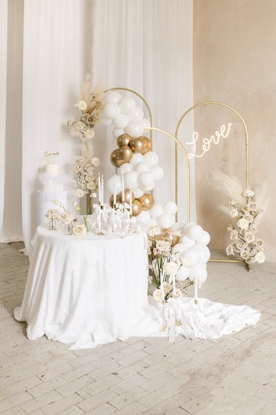 Gouden Backdrop Frame Ovaal 2m - Partywinkel - 5904555042803